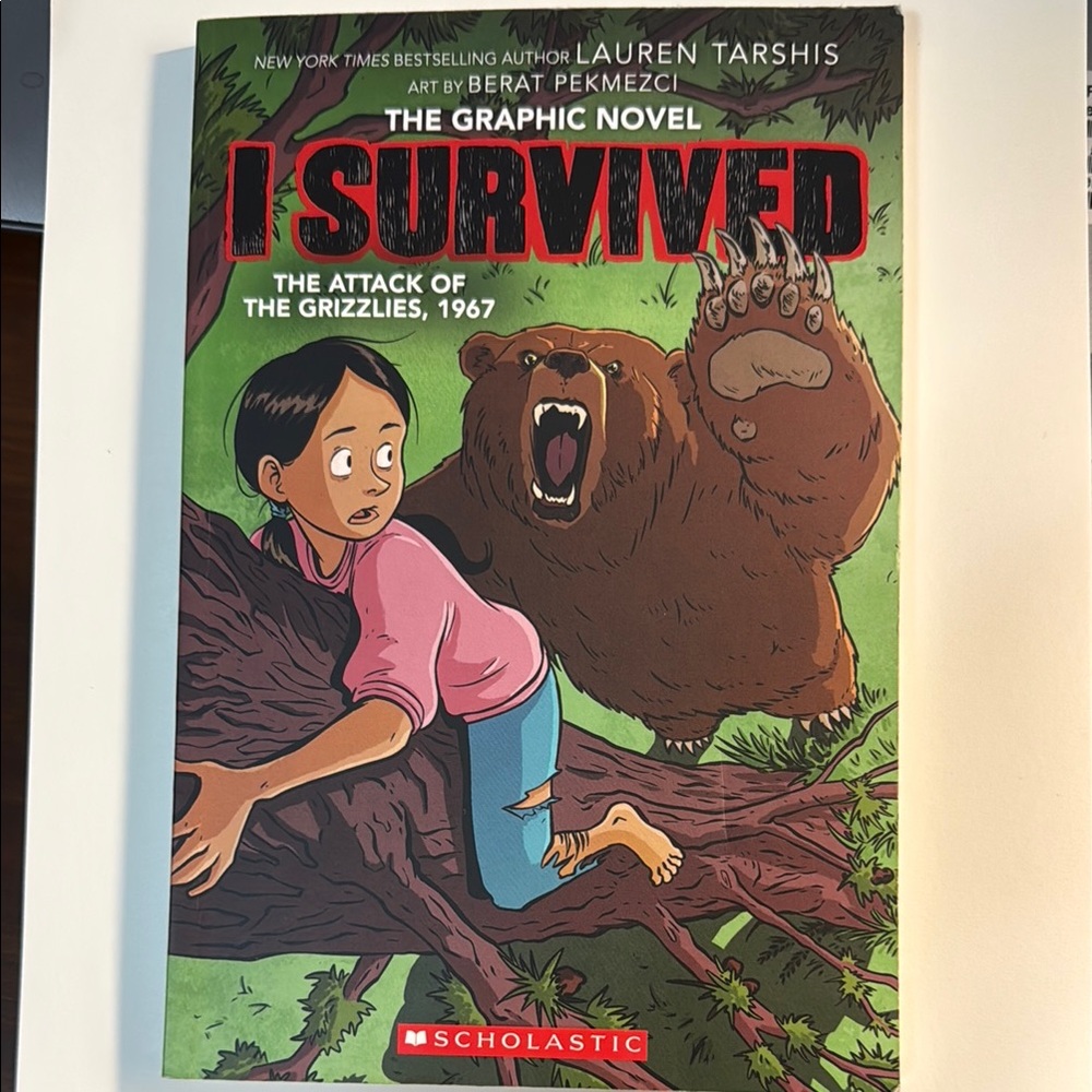 Scholastic 'I Survived' Graphic Novel - The Attack of the Grizzlies, 1967